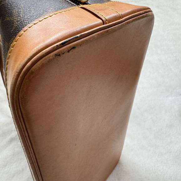 100% Authentic Louis Vuitton Monogram Alma Handbag - Picture 8 of 16